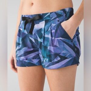 Lululemon pretty prism multi spring breakaway shorts